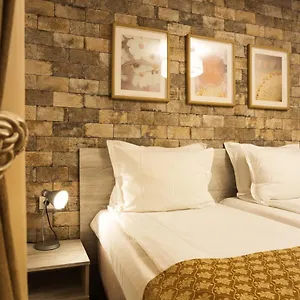 Place By Hmg Hotel